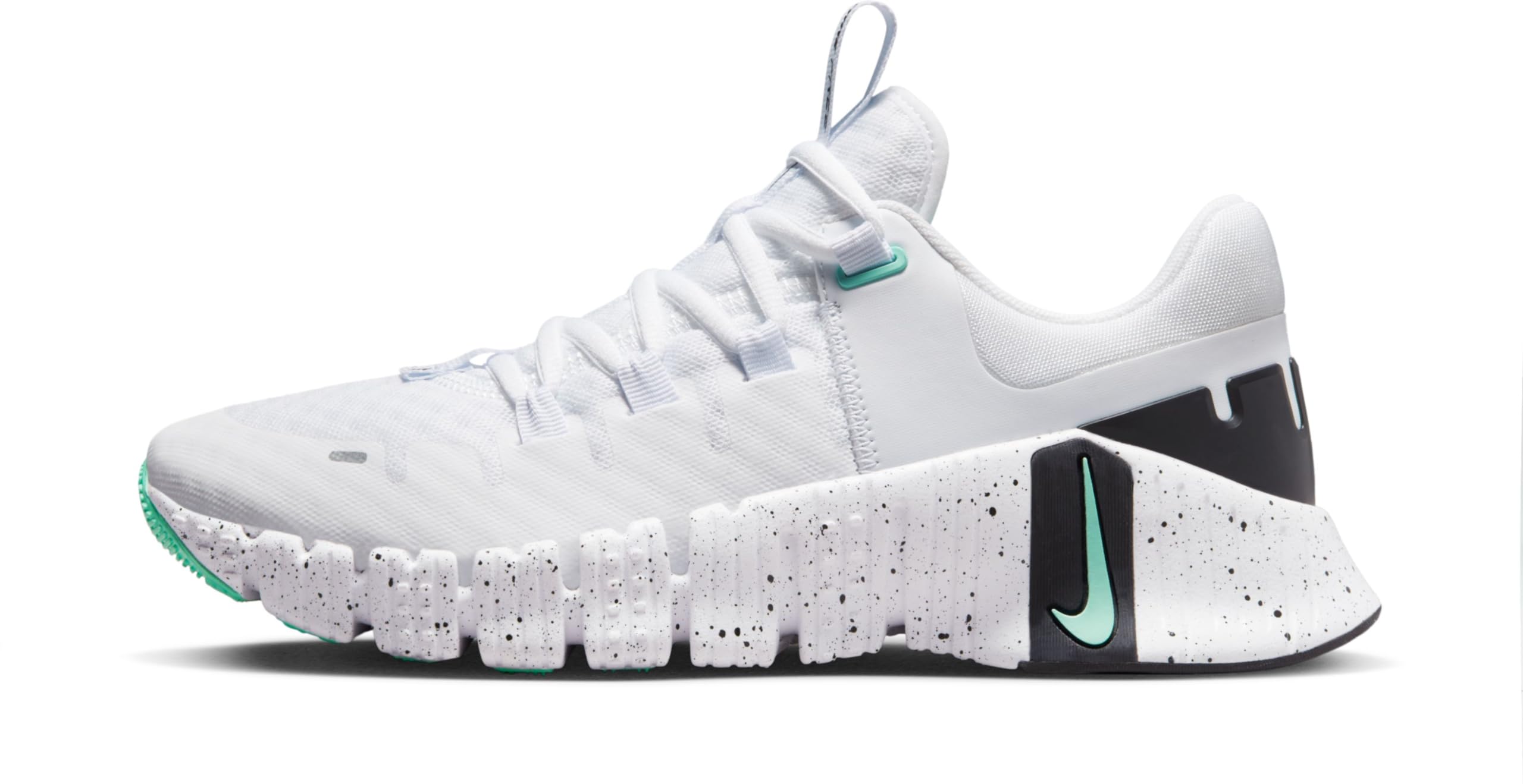 Nike Women's Free Metcon 5 Sneaker